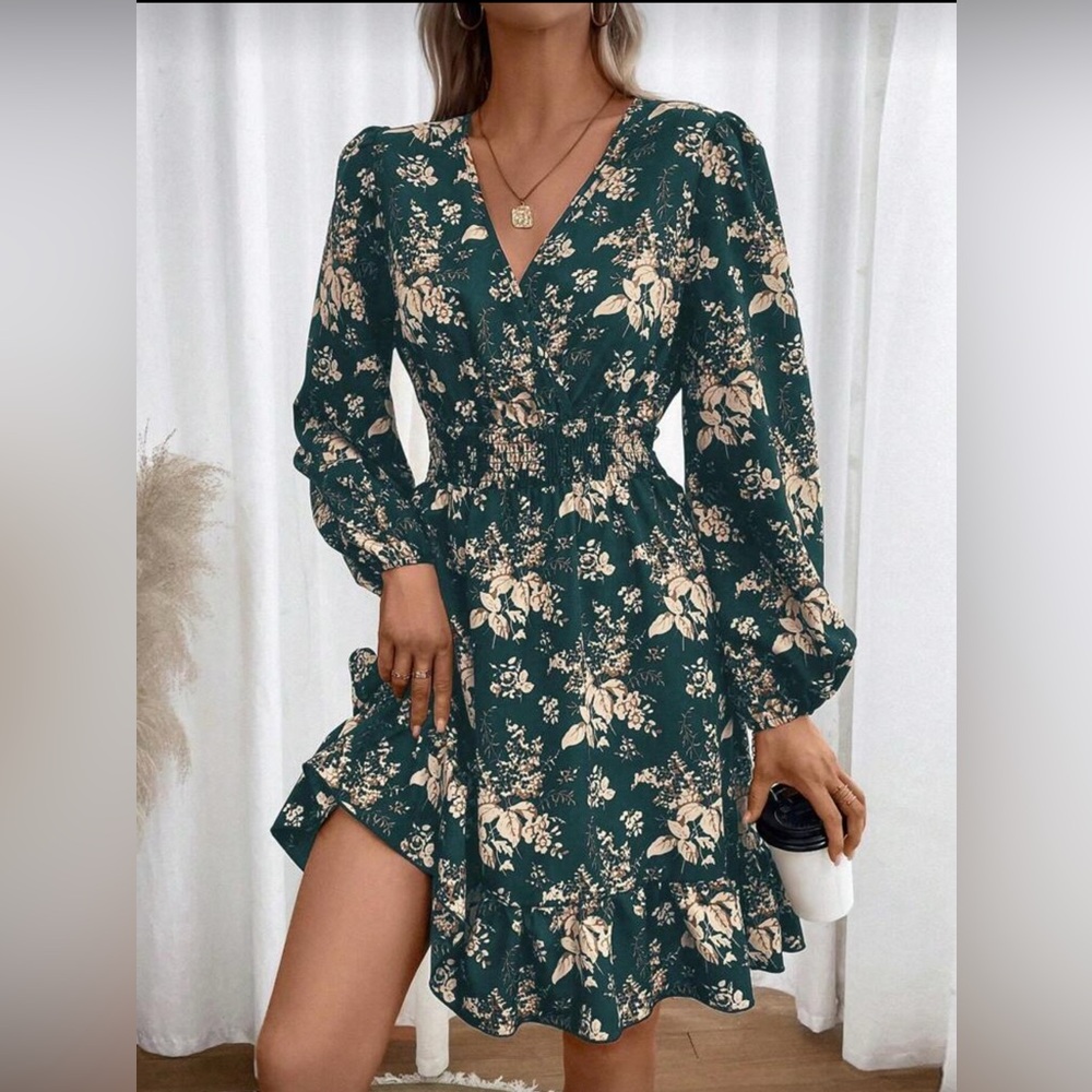 💞HP💞 Floral Green Dress